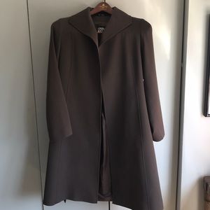 Size 4/Italian 40 Cinzia Rocco Belted Wool Trench